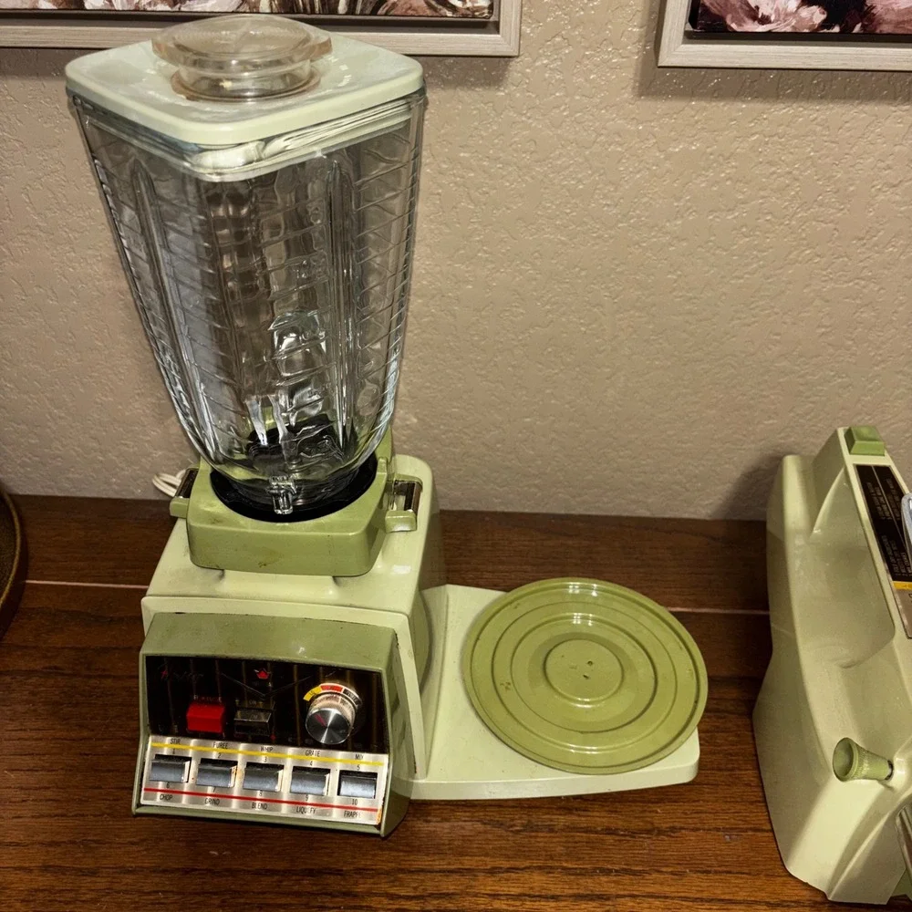 Vintage Oster Imperial Kitchen Avocado‎ Green Blender Food Grinder 10 Speed mcm